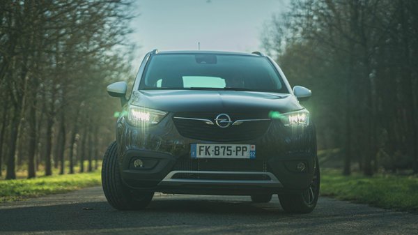 Come si può migliorare l'efficienza di carburante in un veicolo a propulsione elettrica?